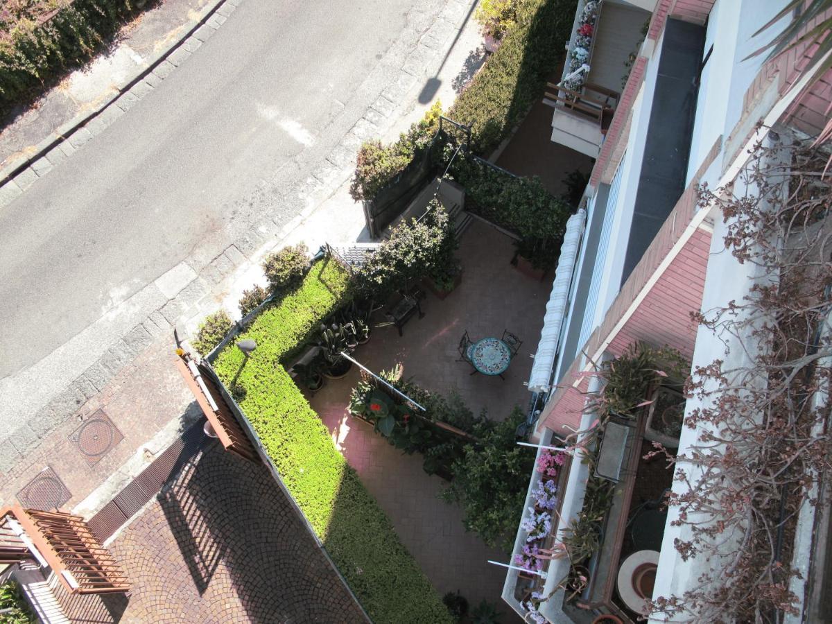 Monocamera Con Terrazzogiardino -Studette -Zona Panoramica Posillipo Neapel Exterior foto